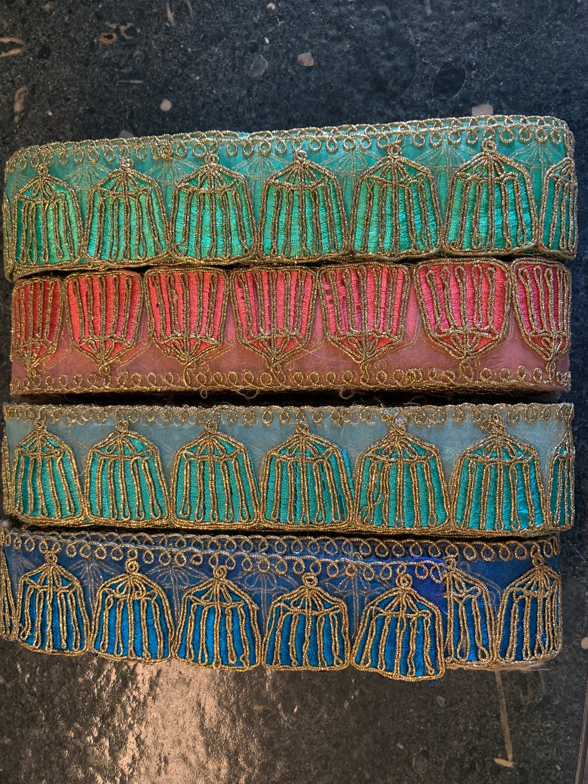Ornate Cage-Motif Zari Lace