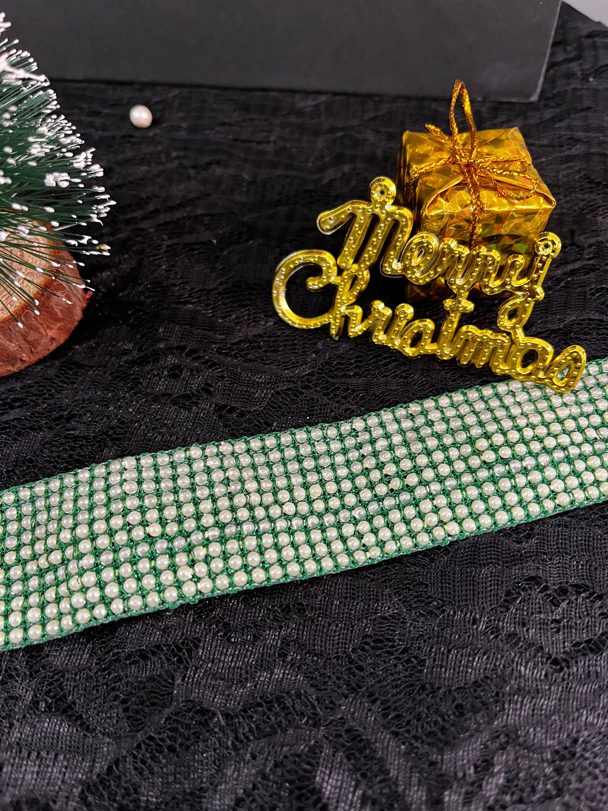 Emerald Green Pearl Lace Patti