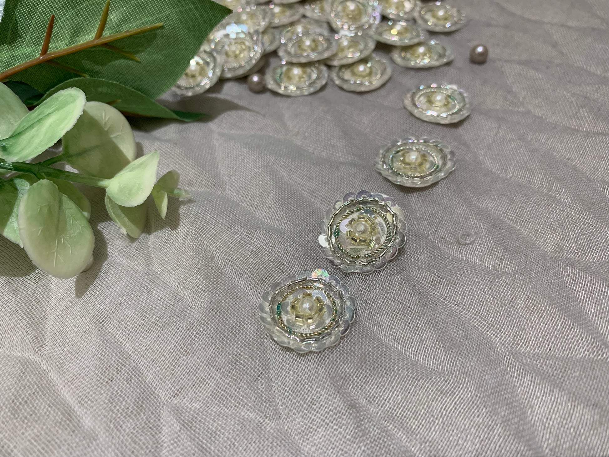 Elegant Silver/Pearl Floral Buttons
