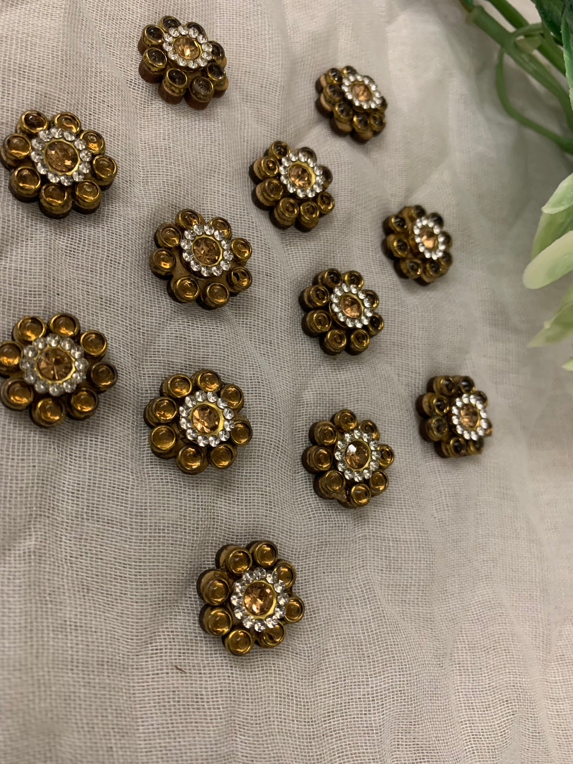 Antique Gold Flower Buttons