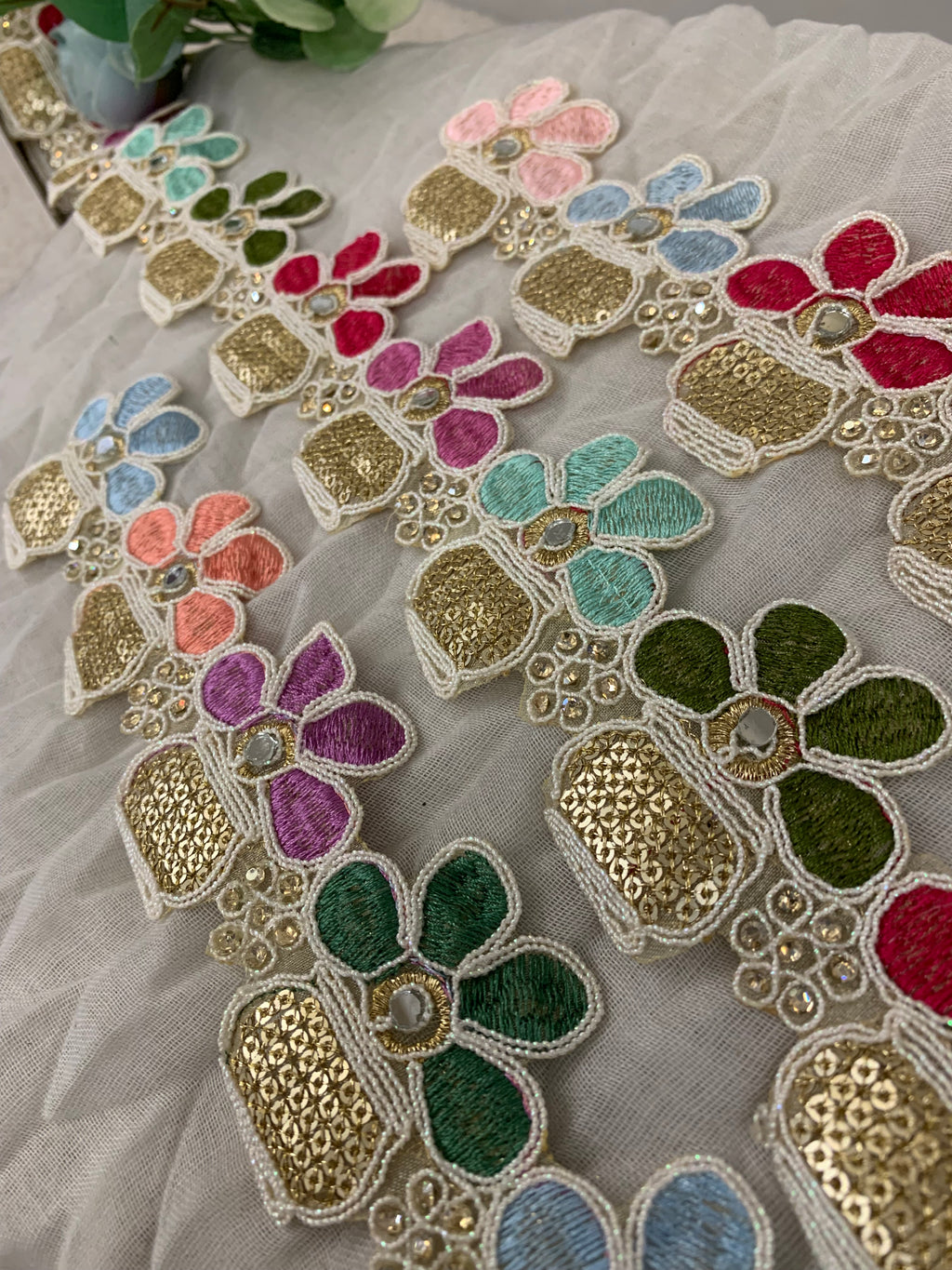 Golden Sequin Floral Pot Lace Trim