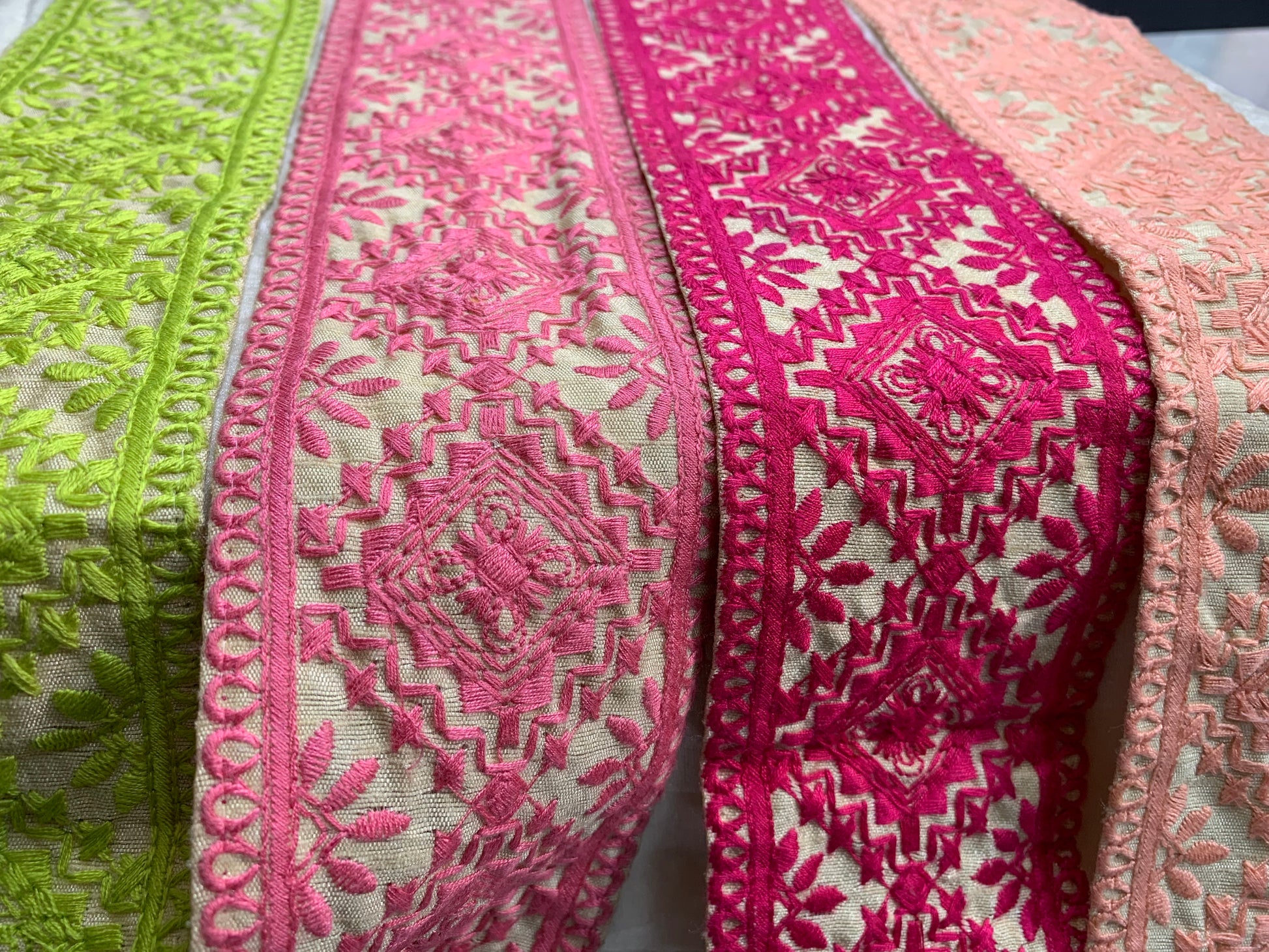 Geometric Jaal Thread Embroidery Lace