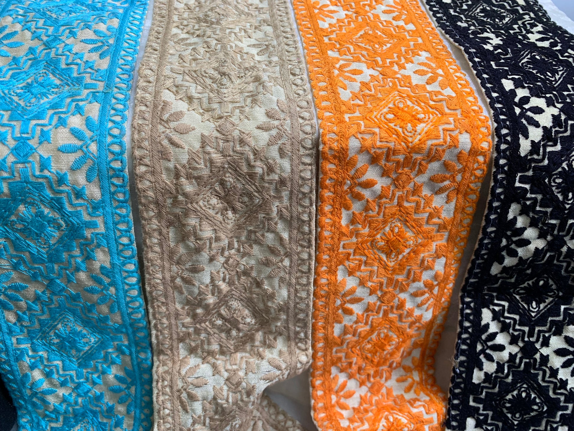 Geometric Jaal Thread Embroidery Lace