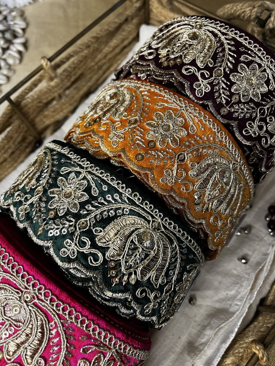 Royal Petal Border Lace