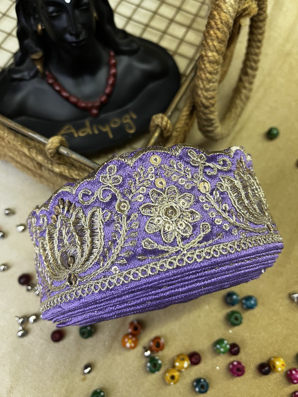 Royal Petal Border Lace