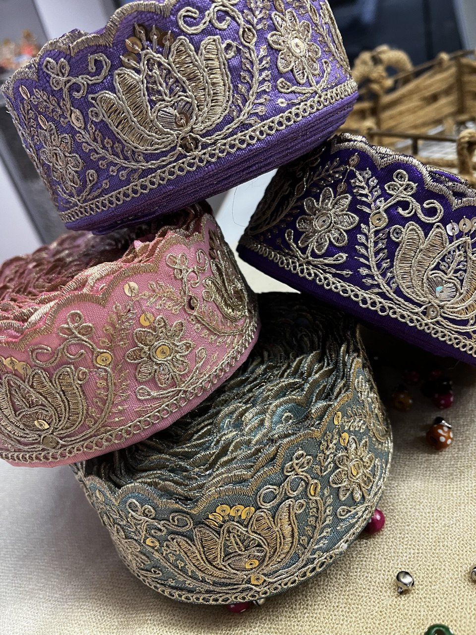 Royal Petal Border Lace