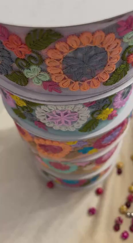 Pastel floral motif trim